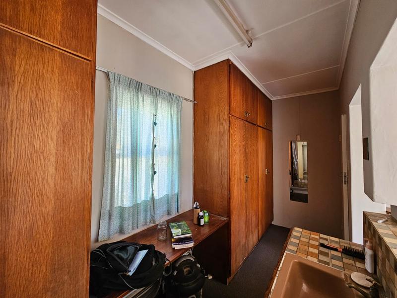 To Let 4 Bedroom Property for Rent in Grahamstown Eastern Cape